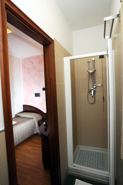 Drake Hotel Maranello Room photo